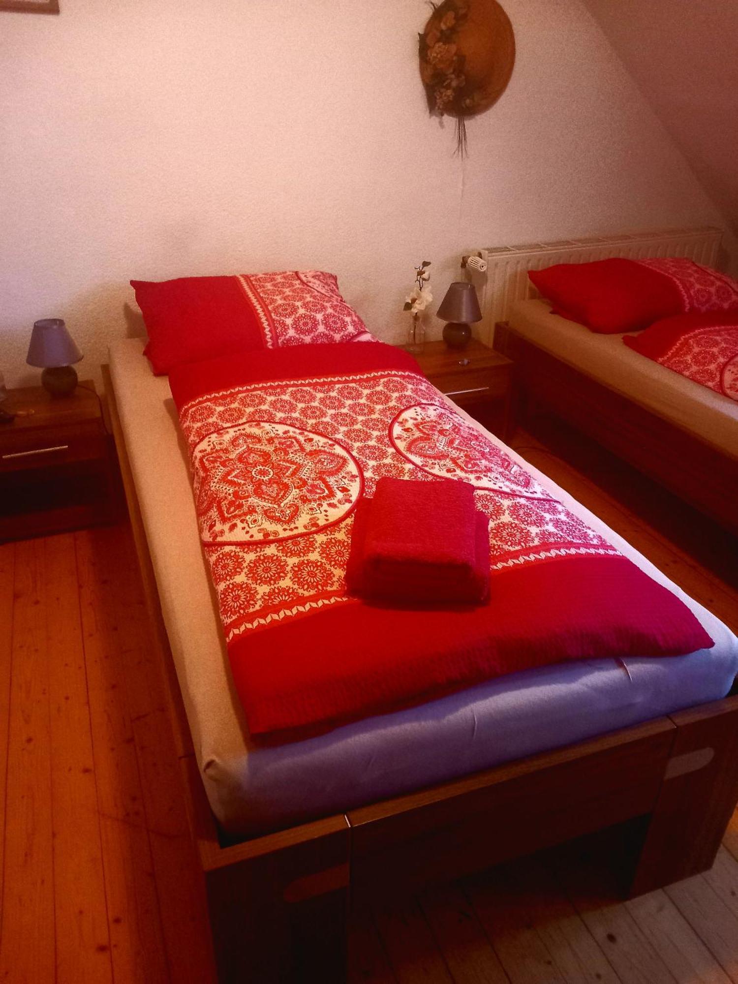 Zimmervermietung Pargen Daun Exterior foto