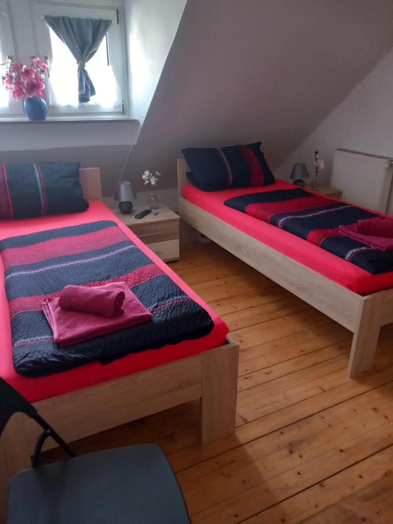 Zimmervermietung Pargen Daun Exterior foto